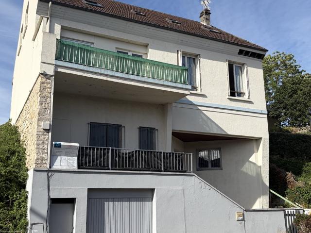 Maison 9 pièces 214 m²