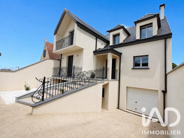 Maison 9 pièces 214 m²
