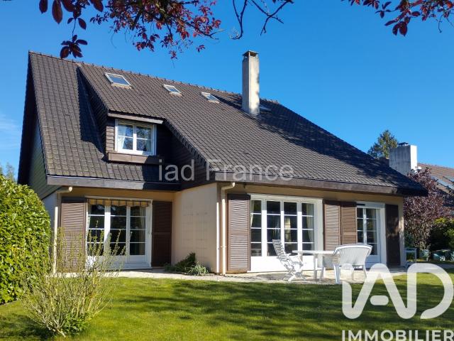 Maison 9 pièces 214 m²