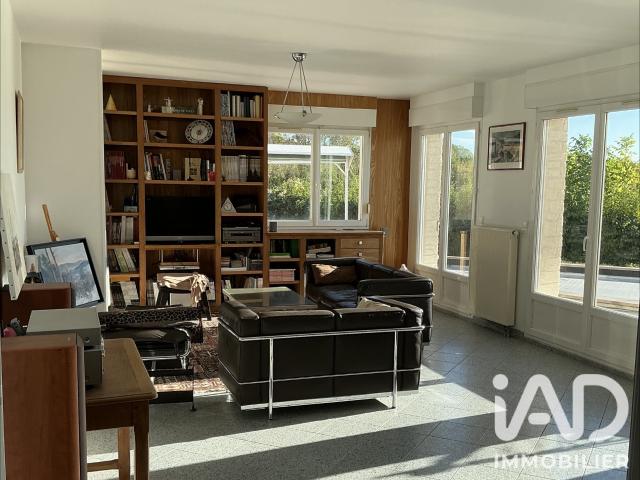 Maison 9 pièces 214 m²