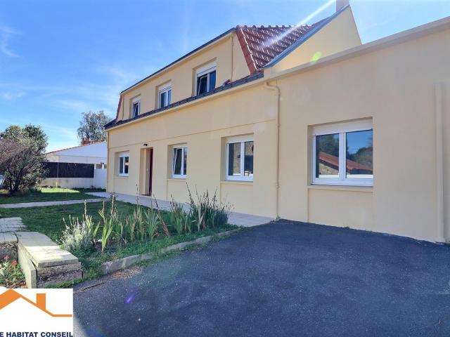 Maison 9 pièces 214 m²
