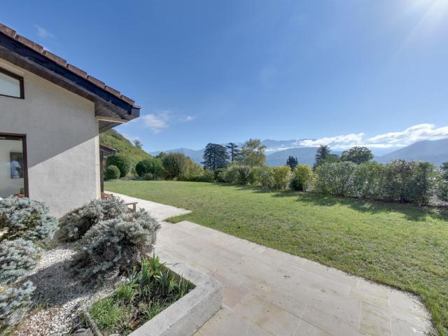 Maison 9 pièces 214 m²