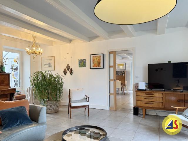 Maison 9 pièces 215 m²
