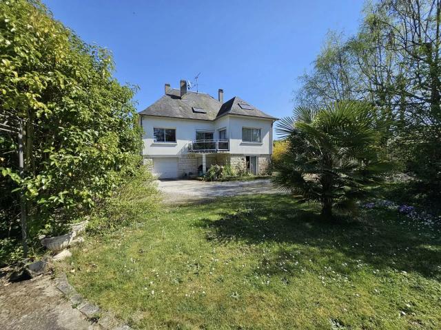 Maison 9 pièces 215 m²