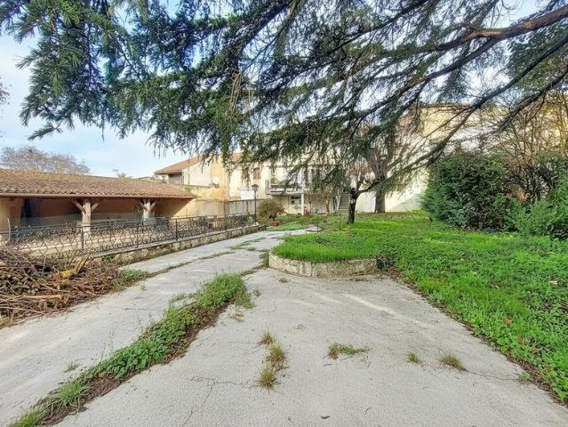 Maison 9 pièces 215 m²