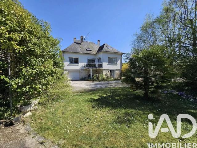 Maison 9 pièces 215 m²