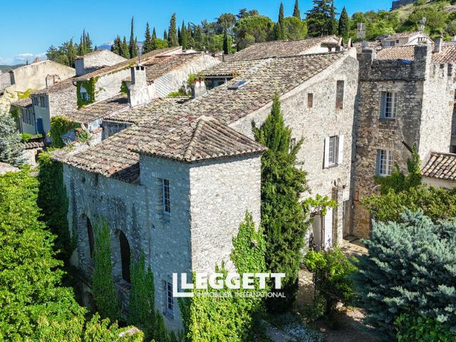 Maison 9 pièces 215 m²