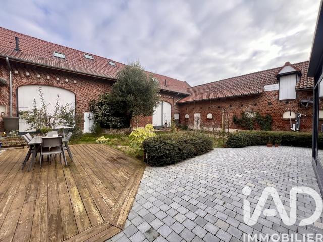 Maison 9 pièces 215 m²