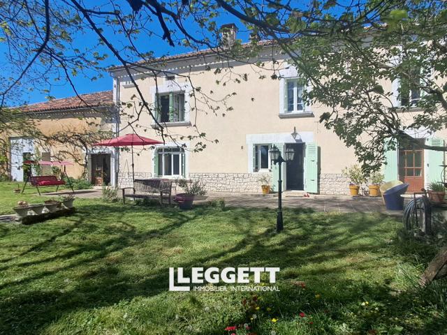 Maison 9 pièces 215 m²