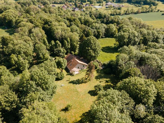 Maison 9 pièces 216 m²