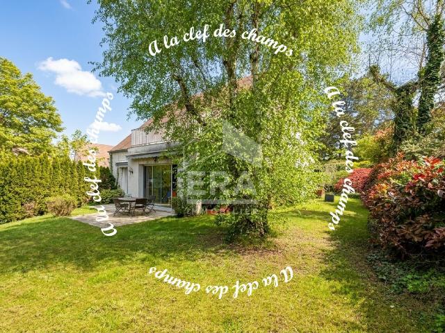 Maison 9 pièces 217 m²