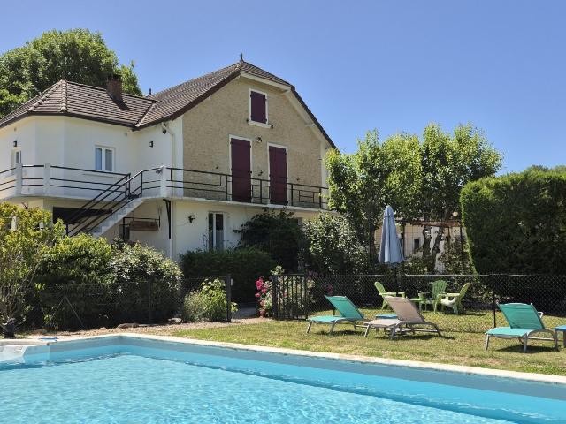 Maison 9 pièces 218 m²