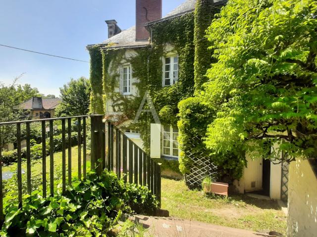 Maison 9 pièces 218 m²