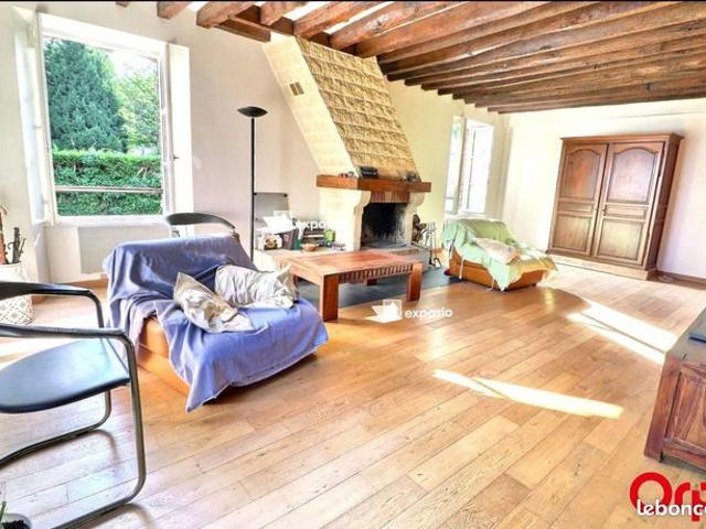 Maison 9 pièces 210 m²