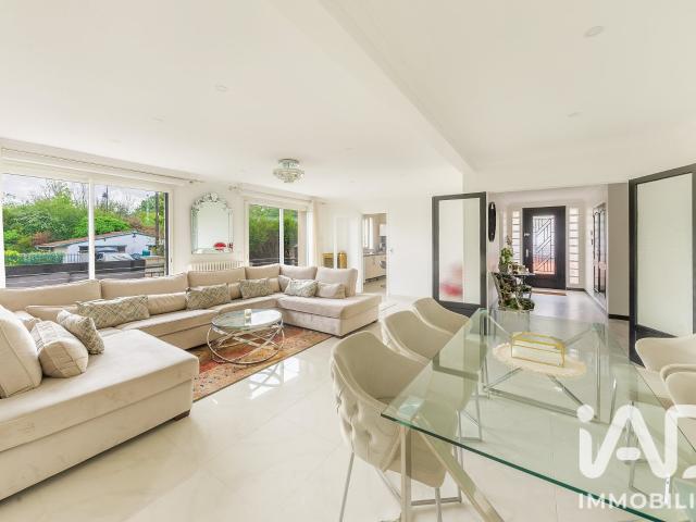 Maison 9 pièces 210 m²