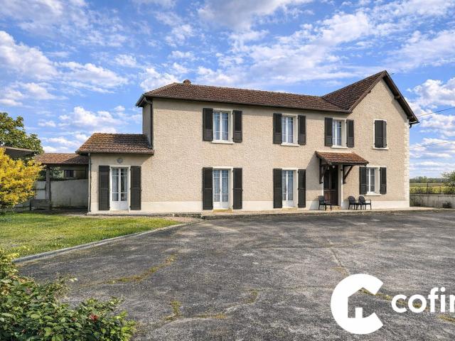 Maison 9 pièces 210 m²