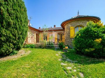Maison 9 pièces 210 m²