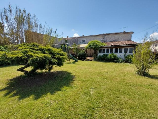Maison 9 pièces 210 m²
