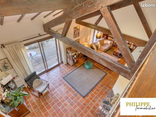 Maison 9 pièces 210 m²