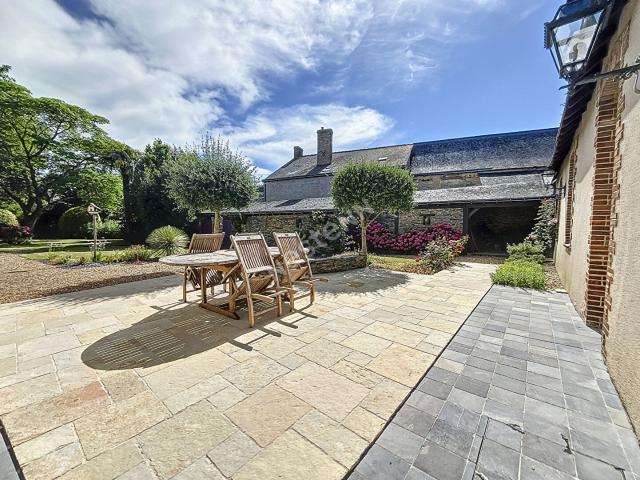 Maison 9 pièces 211 m²