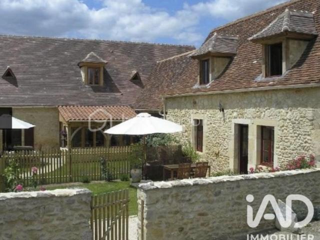 Maison 9 pièces 211 m²
