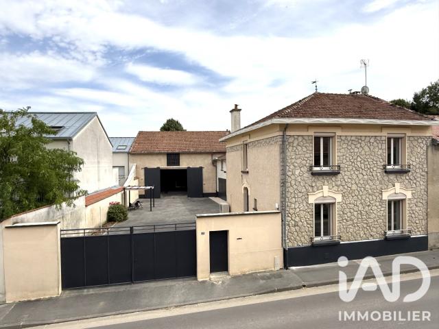 Maison 9 pièces 212 m²