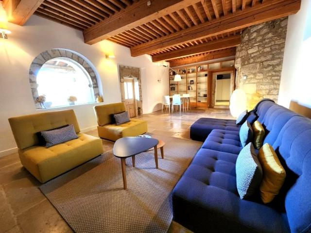 Maison 9 pièces 213 m²