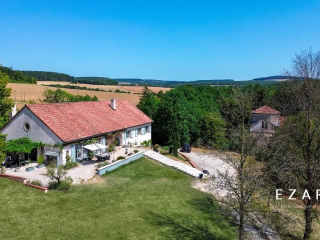 Maison 9 pièces 213 m²