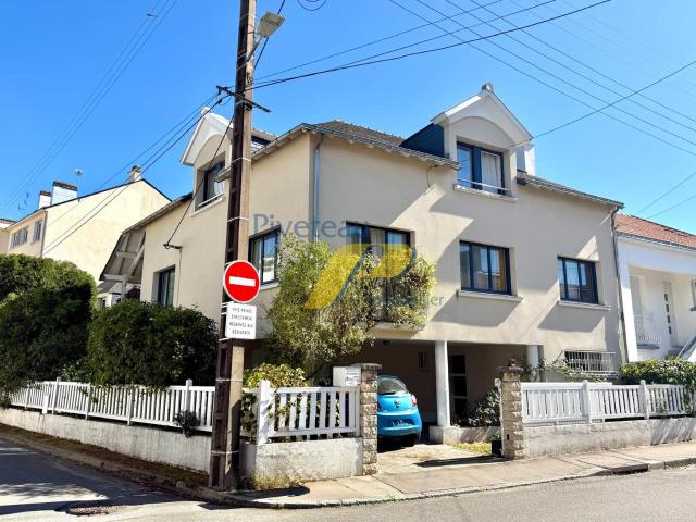 Maison 9 pièces 224 m²