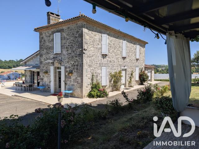 Maison 9 pièces 224 m²