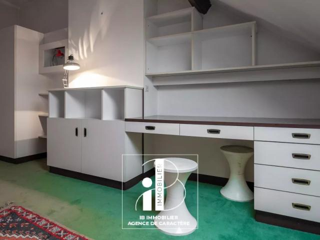 Maison 9 pièces 225 m²