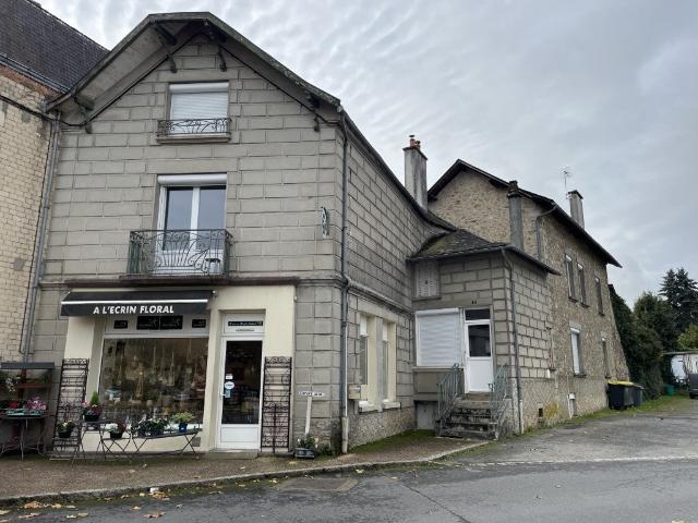 Maison 9 pièces 225 m²