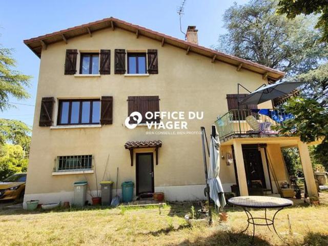 Maison 9 pièces 225 m²