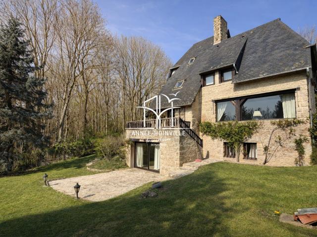 Maison 9 pièces 225 m²