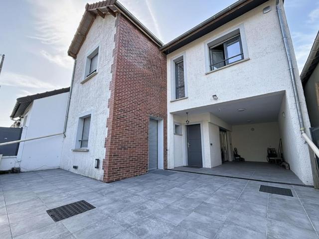 Maison 9 pièces 225 m²