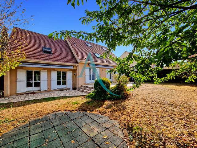 Maison 9 pièces 226 m²