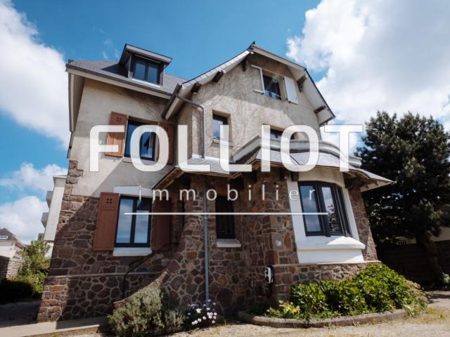 Maison 9 pièces 226 m²
