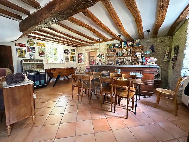 Maison 9 pièces 226 m²