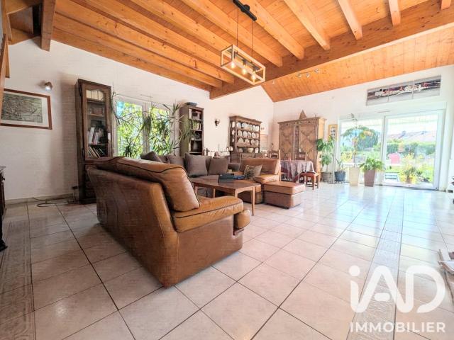 Maison 9 pièces 227 m²
