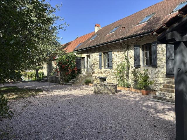 Maison 9 pièces 227 m²