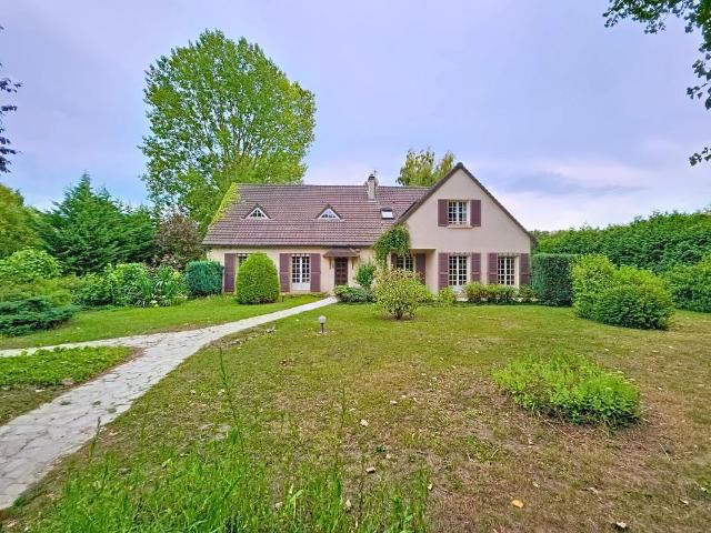 Maison 9 pièces 227 m²