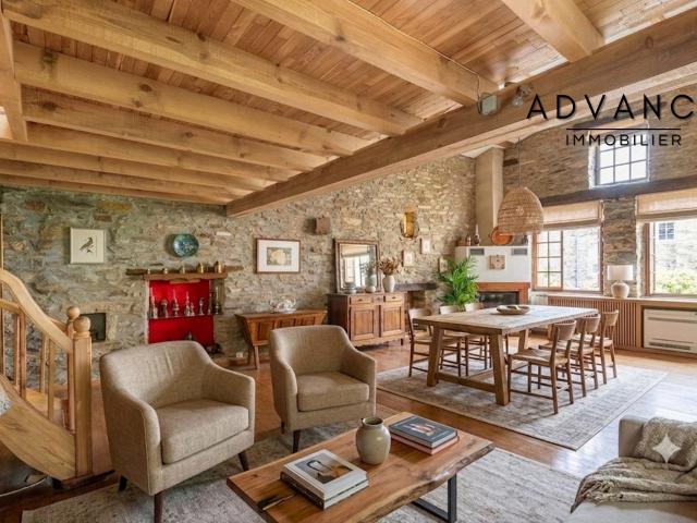 Maison 9 pièces 227 m²