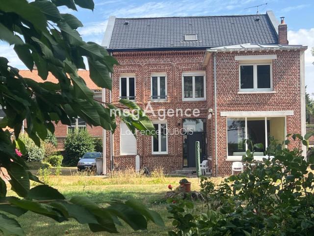 Maison 9 pièces 227 m²