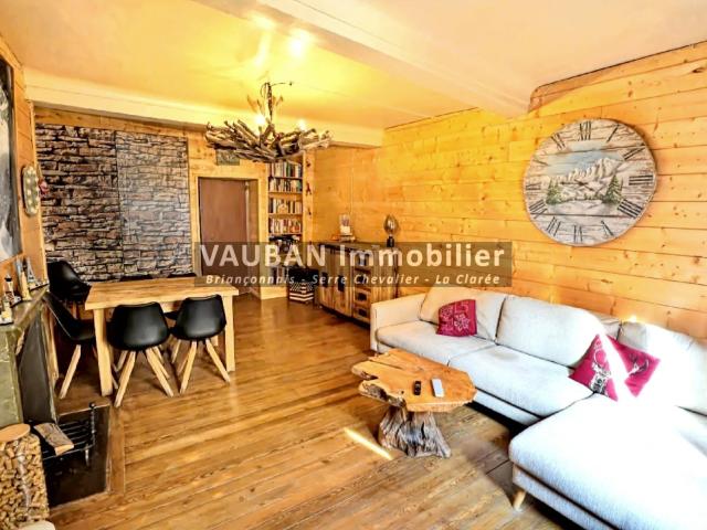 Maison 9 pièces 228 m²