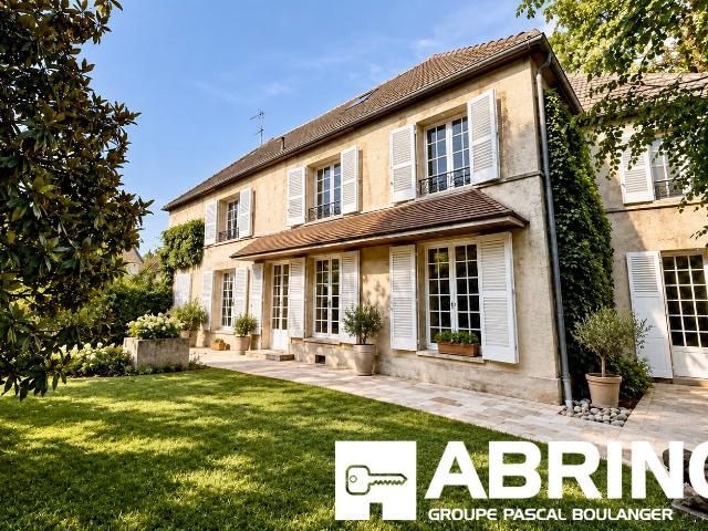 Maison 9 pièces 229 m²