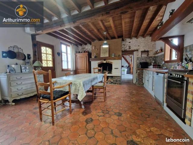 Maison 9 pièces 229 m²