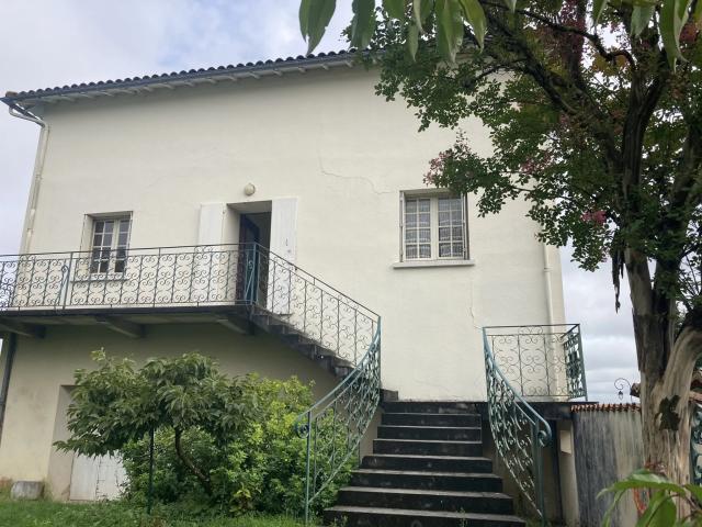 Maison 9 pièces 220 m²