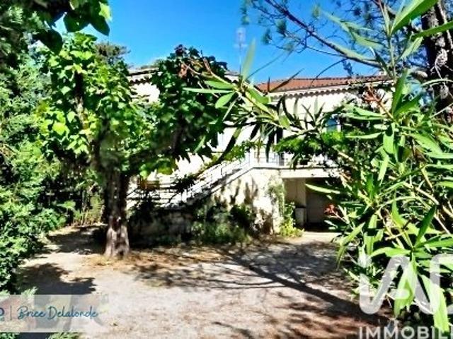 Maison 9 pièces 220 m²