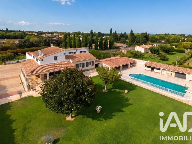 Maison 9 pièces 220 m²