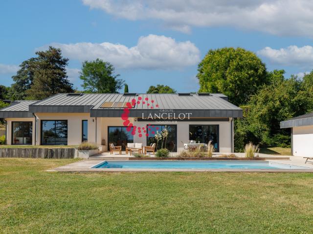 Maison 9 pièces 220 m²